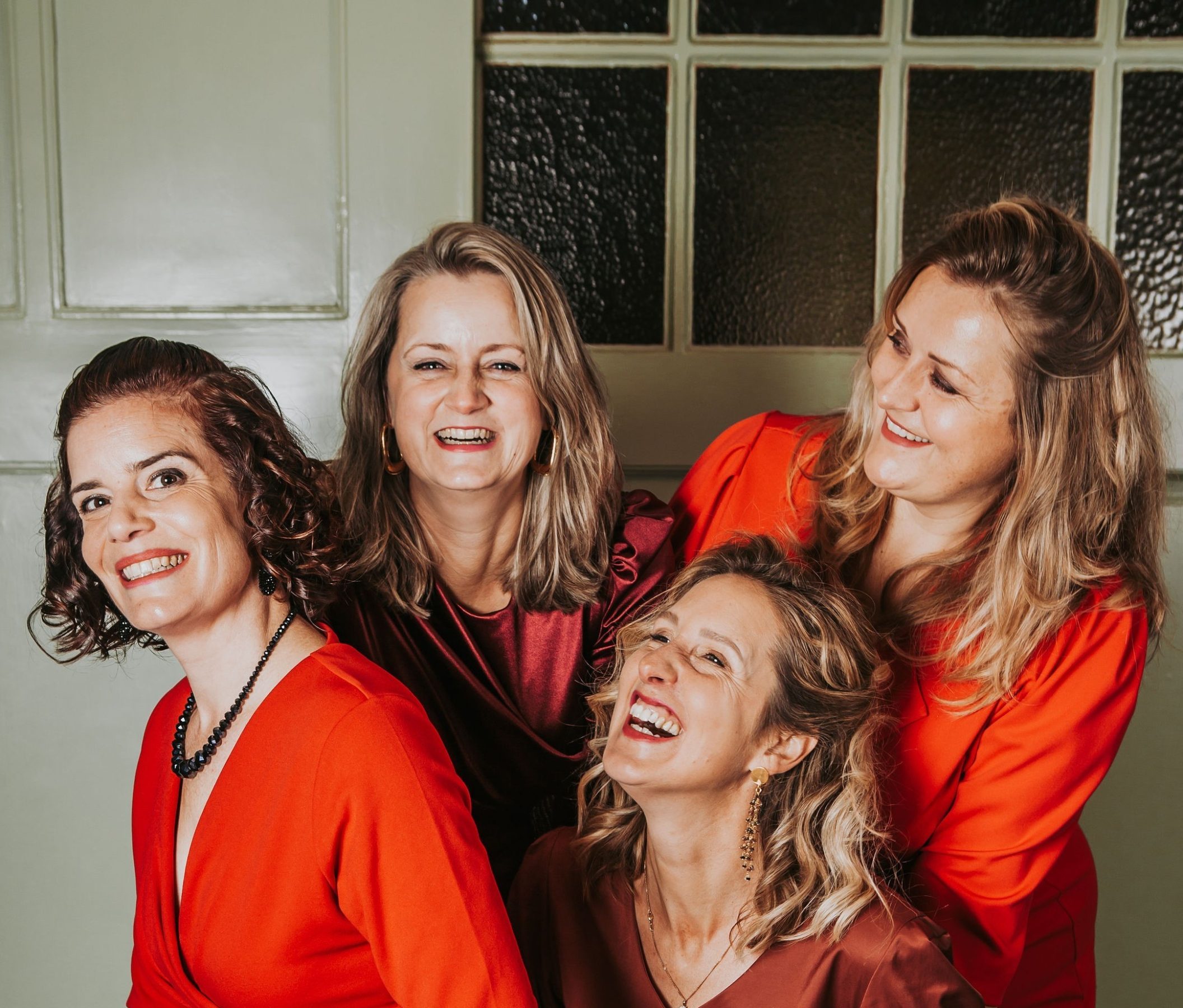 The Christmas Sisters